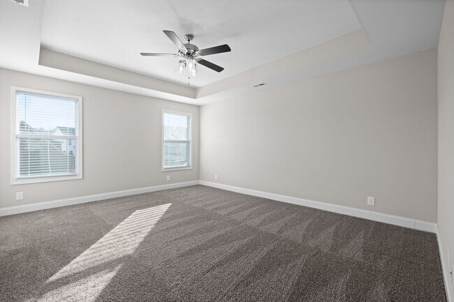 Building Photo - 101 Lucerne Ln
