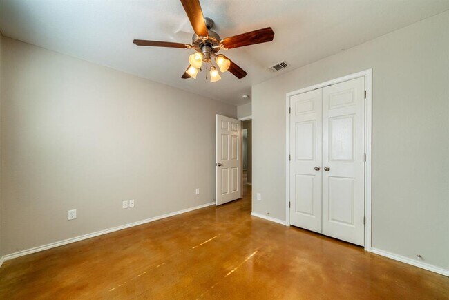 Building Photo - 1237 Jefferson Ave