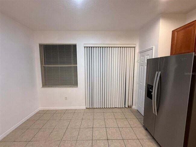 Building Photo - 5384 Paradise Cay Cir