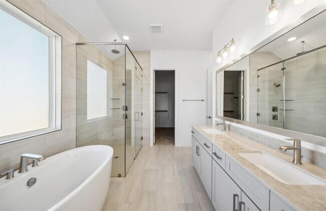 Building Photo - 25310 Framlingham Dr