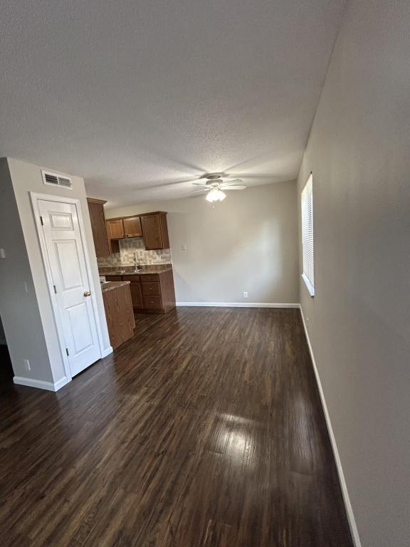 Building Photo - 49 Devon Ct