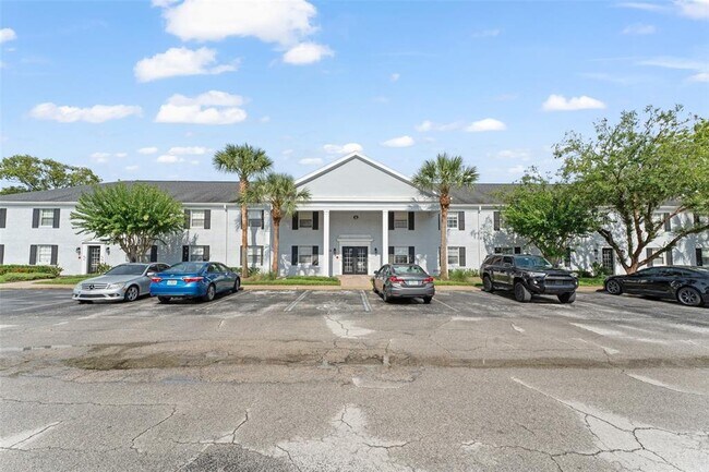 Building Photo - 225 Lewfield Cir