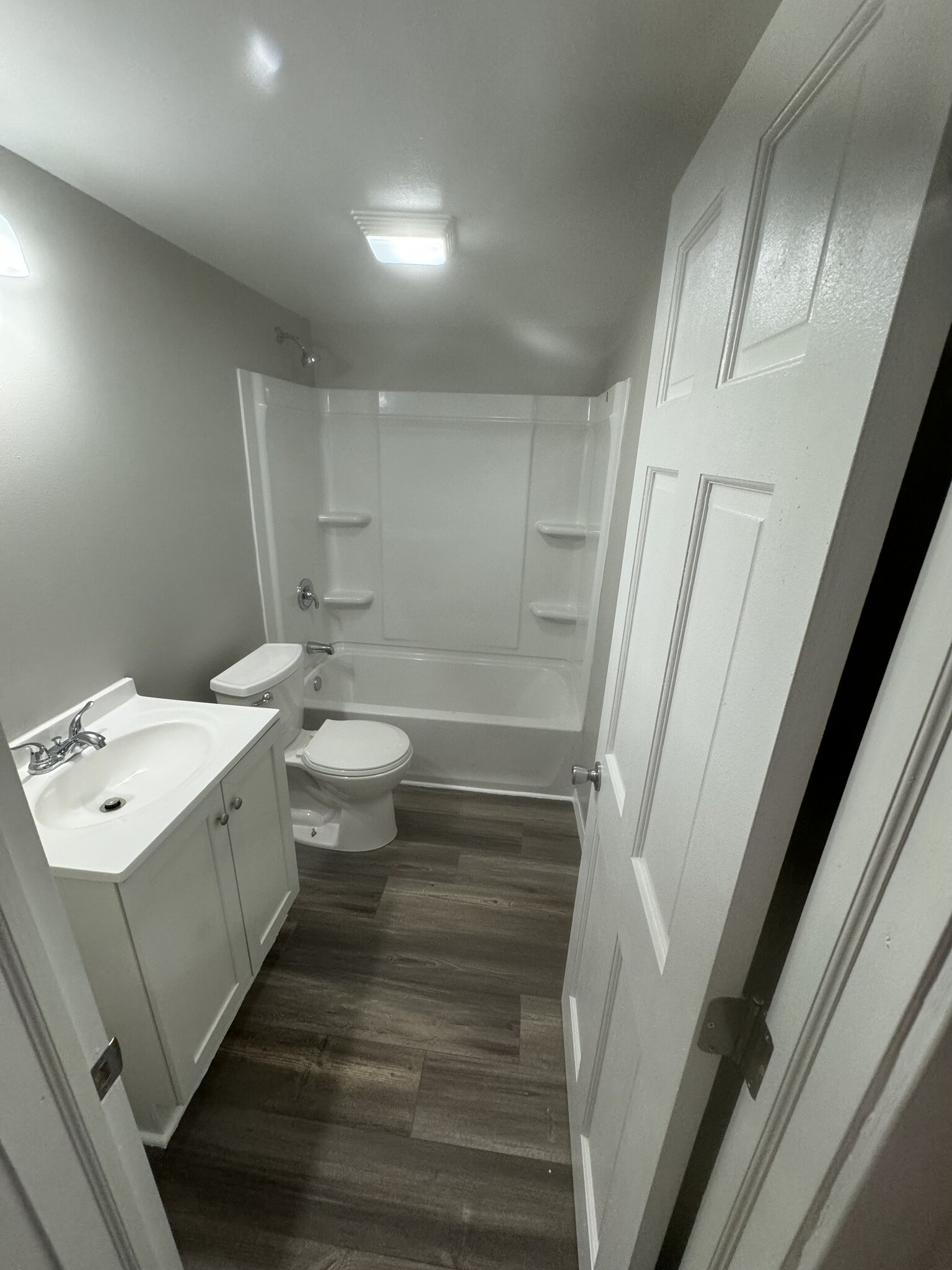 New full bathroom - 2409 Gilboa Ave