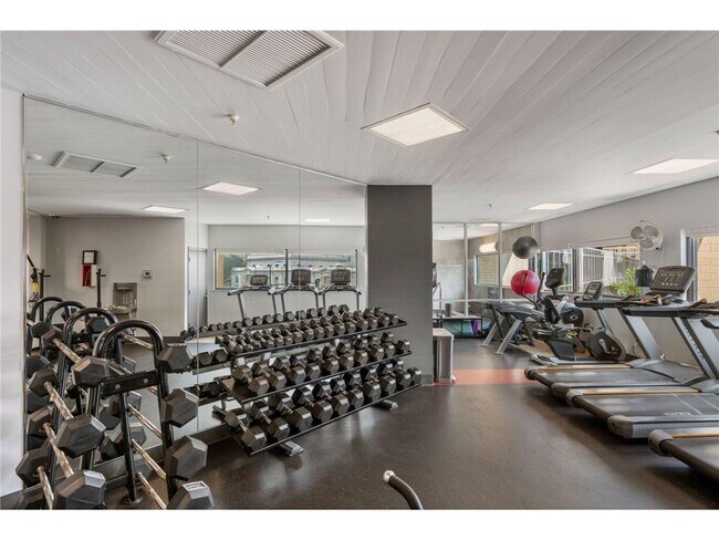 Building Photo - 121 Washington Ave S