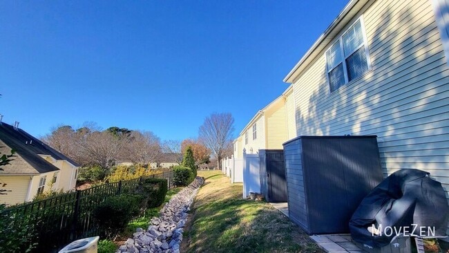 Building Photo - 2608 Vega Ct