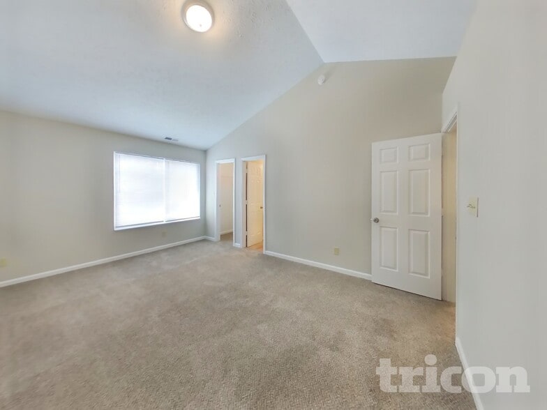 Building Photo - 6674 Largo Ln