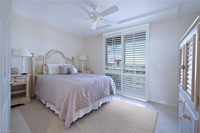 Building Photo - 9577 Gulf Shore Dr