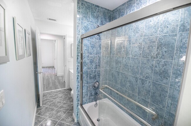 Building Photo - 12523 169th Ct N