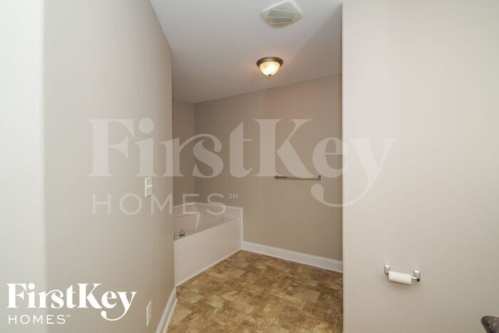 Building Photo - 605 Hidden Brook Trail