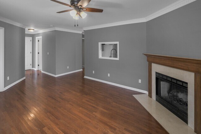 Building Photo - COMING SOON! Pet Friendly, 4 Bedroom 2 bat...