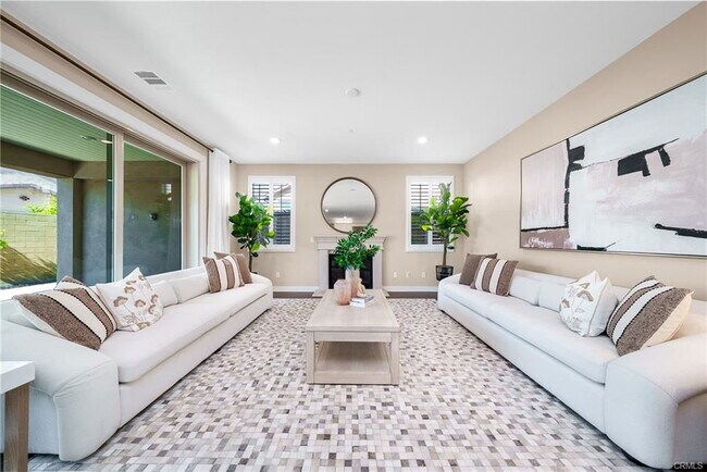 Building Photo - 111 Spoke