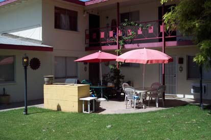 Courtyard Area - The Hopi Sun Apartments
