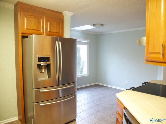 Building Photo - 104 Victoria Dr