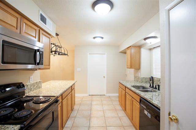 Building Photo - 1124 Kesser Dr