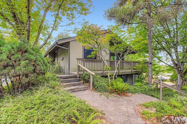 Primary Photo - Nicely updated 1 bed 1 bath condo for rent in Sylvan Heights