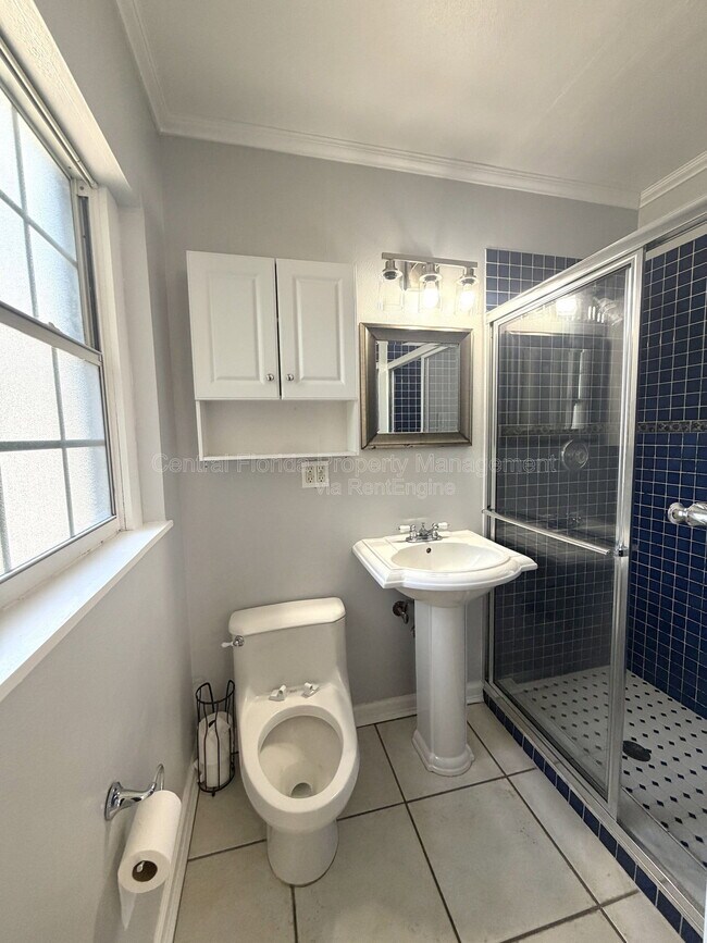 Building Photo - 1947 Summerfield Rd