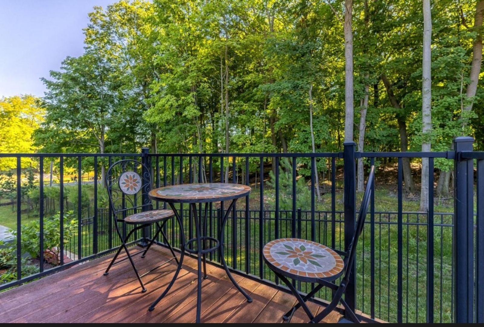 Building Photo - 497 W Center St