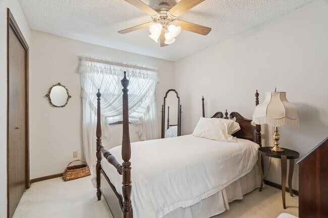 Building Photo - 1245 Michelle Ct