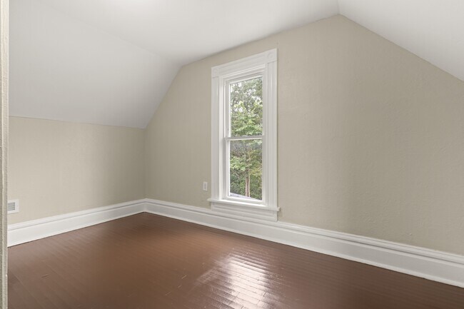 Building Photo - 308 Miriam Ave