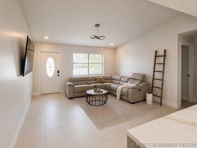 Building Photo - 2707 Starwood Cir