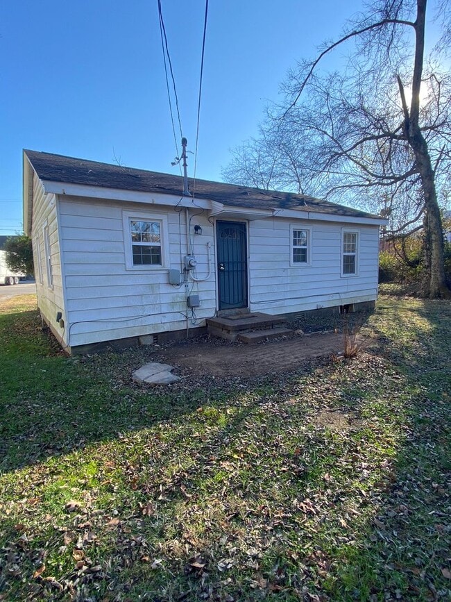 Building Photo - Great 2 Bedroom Home For Rent Near The Library!