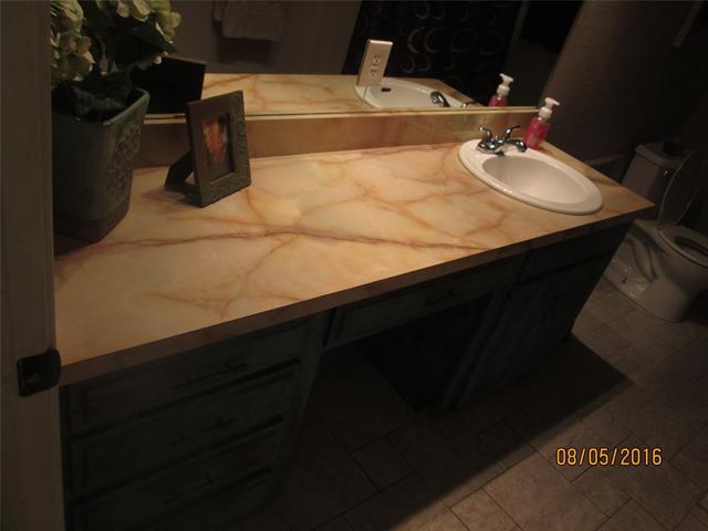 Building Photo - 1219 Vivienne St