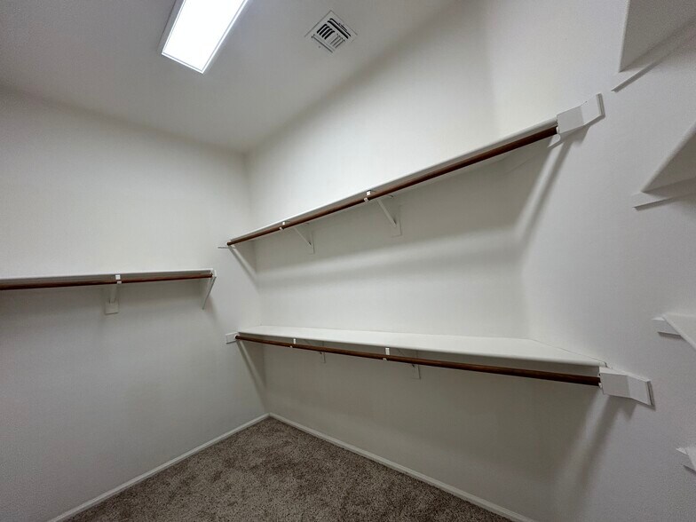 Building Photo - 6234 S Twilight Ct