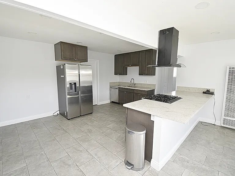 Building Photo - 824 Arcadia Pl