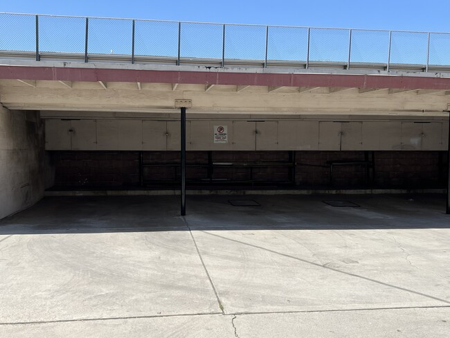 Building Photo - 8622 5th St