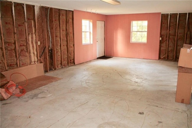 Building Photo - 101 Travellers Way