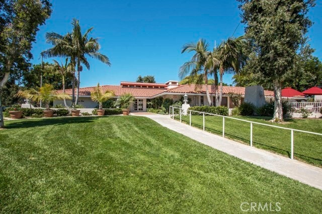 Building Photo - 5373 Avenida Sosiega