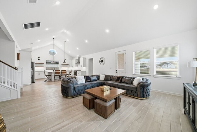 Building Photo - 2646 Wastelbread Ln