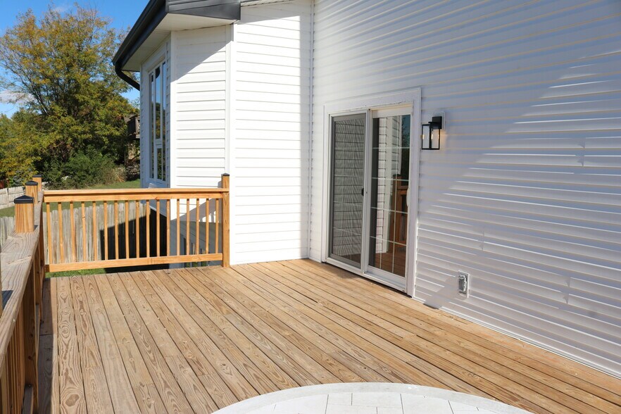 Building Photo - 2202 N 150th Ave