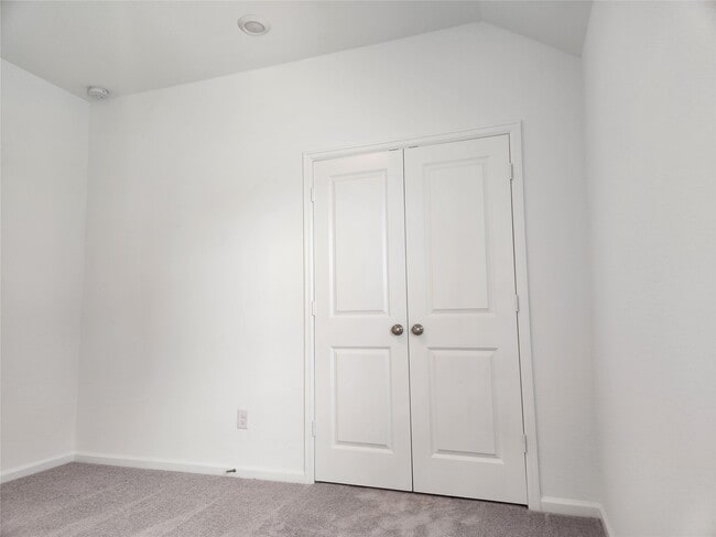 Building Photo - 2411 Lemon Grass Dr