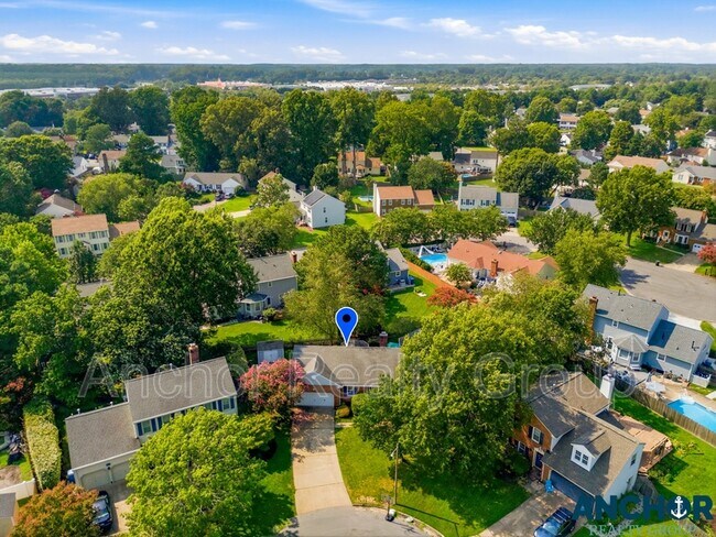Building Photo - 2505 Ravencroft Ct