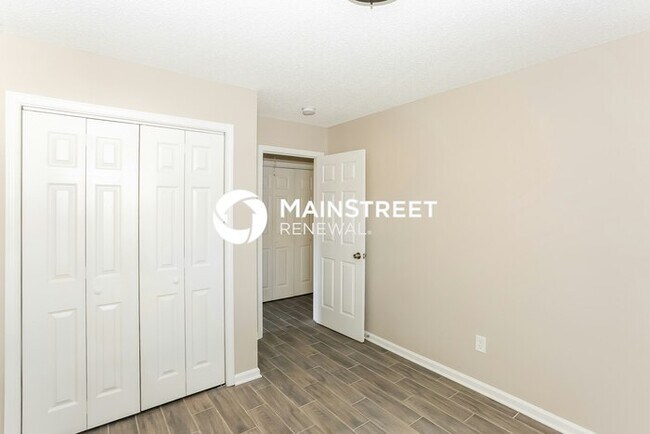Building Photo - 824 St Andrews Pl