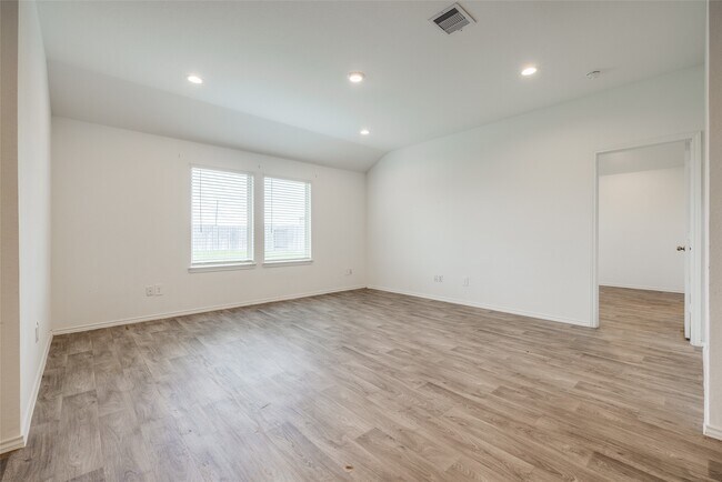Building Photo - 20818 Marigold Meadows St
