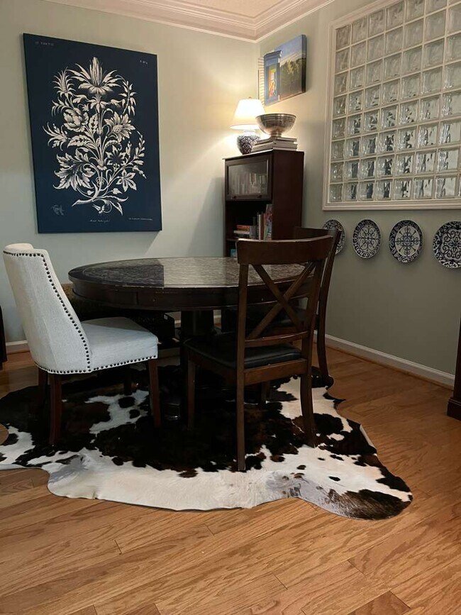 Building Photo - 10 Perimeter Summit Blvd