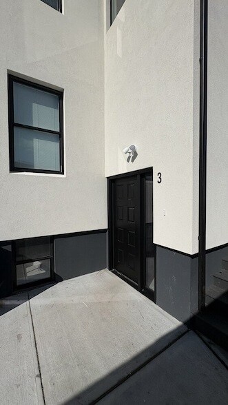 Building Photo - 1-64 Beach 124th St