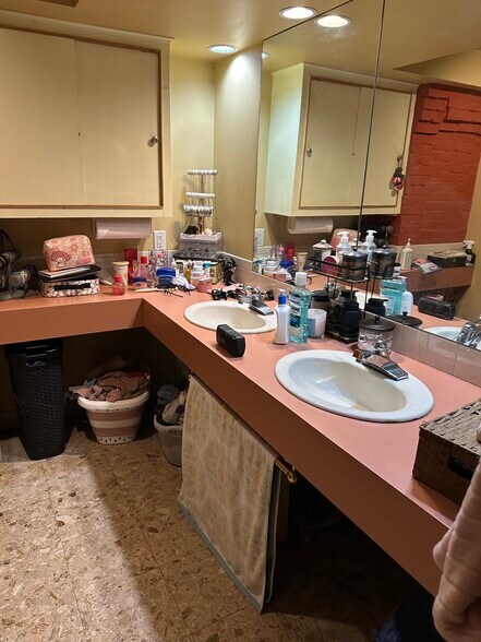 Building Photo - 51 Hancock St