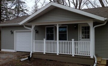 Building Photo - 3 bdrm/2 bath - Twin Lakes