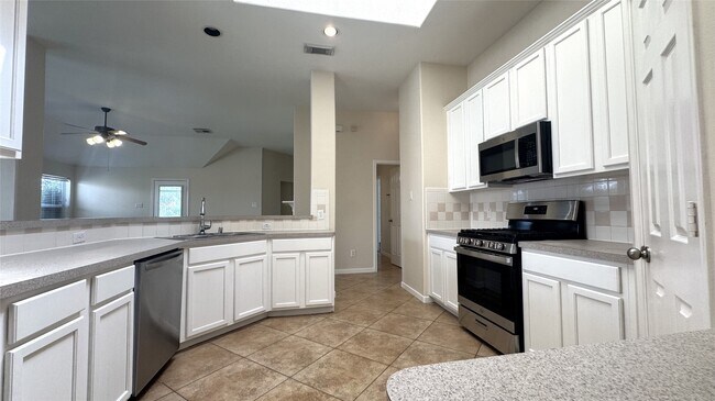 Building Photo - 24926 Ranch Lake Ct