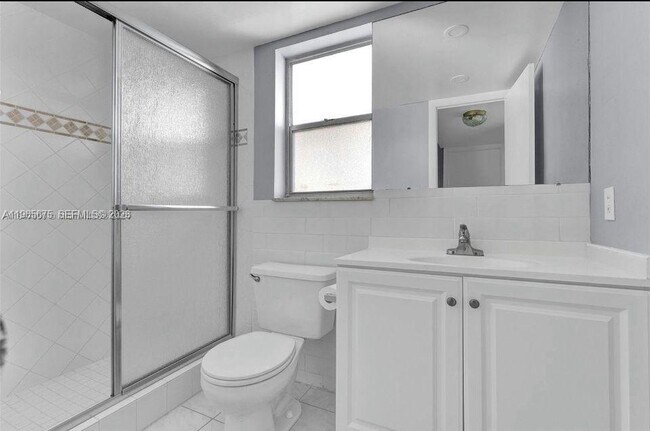 Building Photo - 8100 Sunrise Lakes Blvd