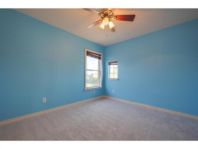 Building Photo - 13925 Fallsprings Way