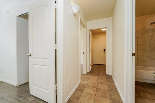 Building Photo - 5133 S Lavender Hills Ln