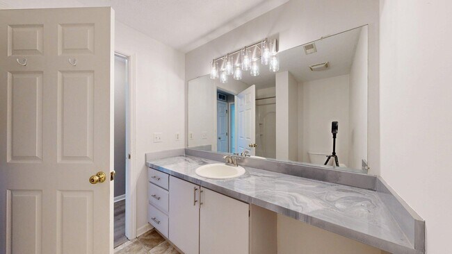 Building Photo - 1265 Millbrook Trail