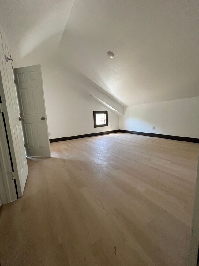 Building Photo - Longhorn Ranch-Barndo Community-Half Acre ...