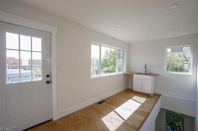 Building Photo - 4210 Peach Ct