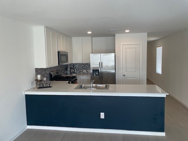 Primary Photo - 320 Bush Mdw Ln