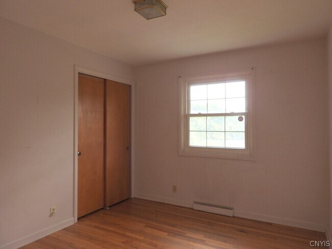 Building Photo - 504 Hillsboro Pkwy